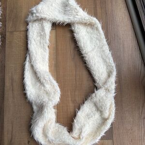 Women’s Infinity Scarf White Cream Fur Accessories Casual Cozy Comfy NEW